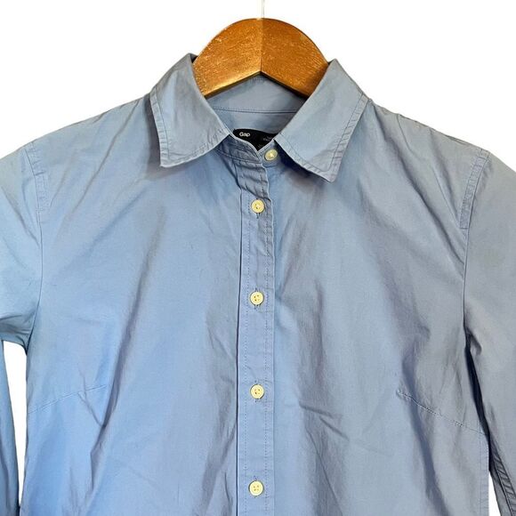 3 for $30! Gap blue button down tailored shirt. Size extra small - Picture 3 of 11